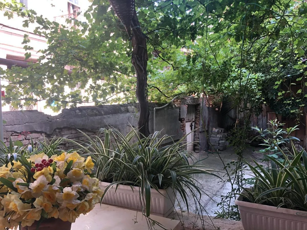 Old City Apartment تبليسي